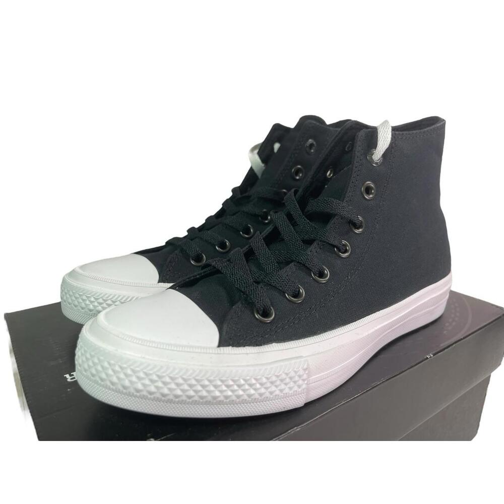 Size 6 Kids Converse Chuck 2 II Taylor All Star Black White Sneaker 250143C - Picture 3 of 6